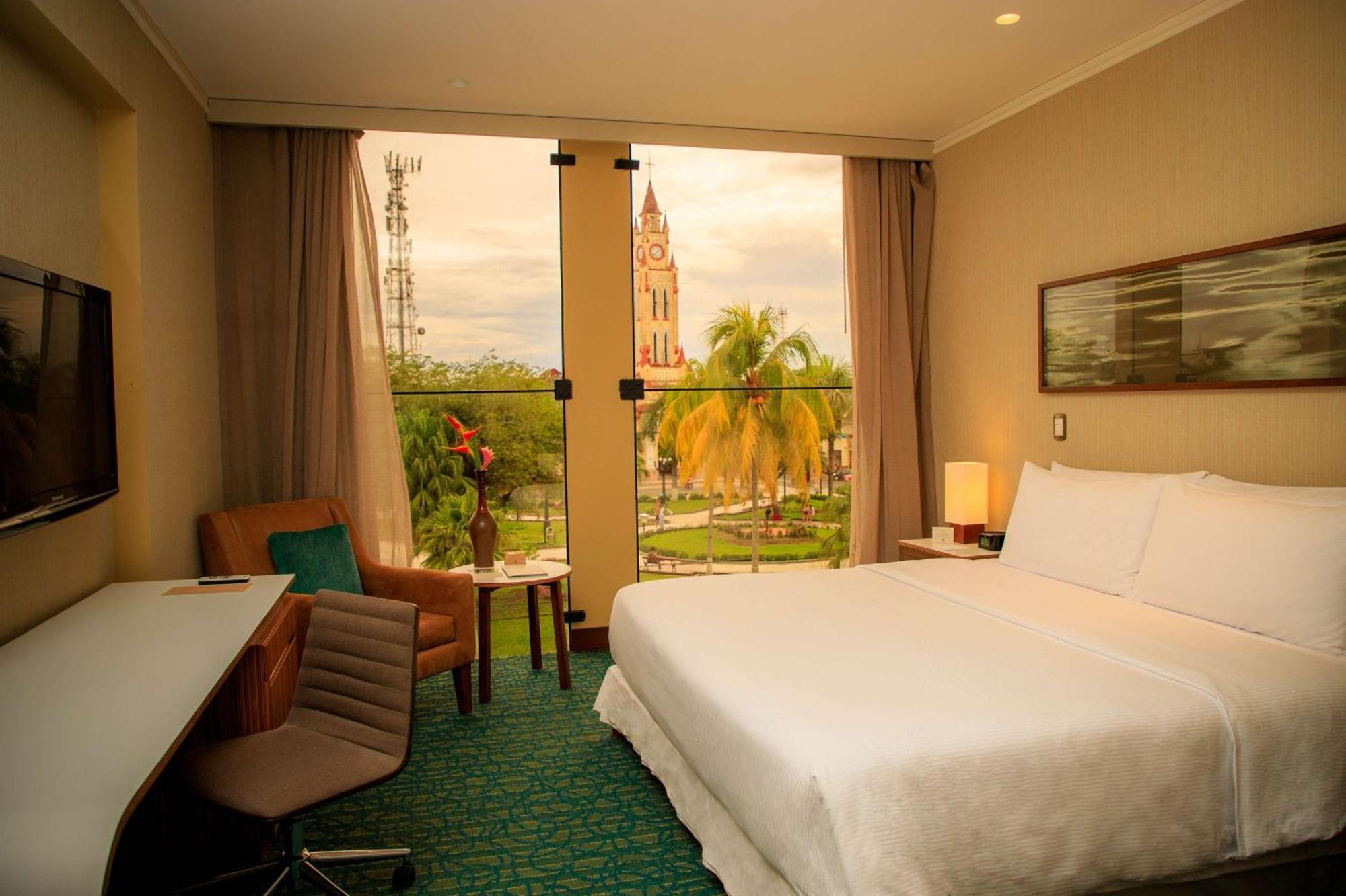 Doubletree By Hilton Iquitos Hotel Exterior foto