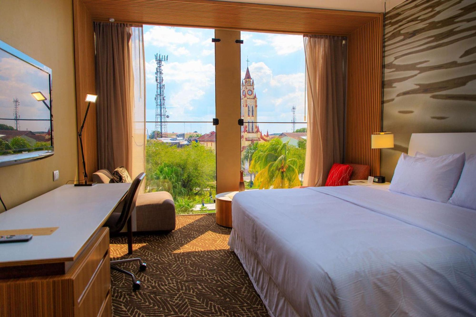 Doubletree By Hilton Iquitos Hotel Exterior foto