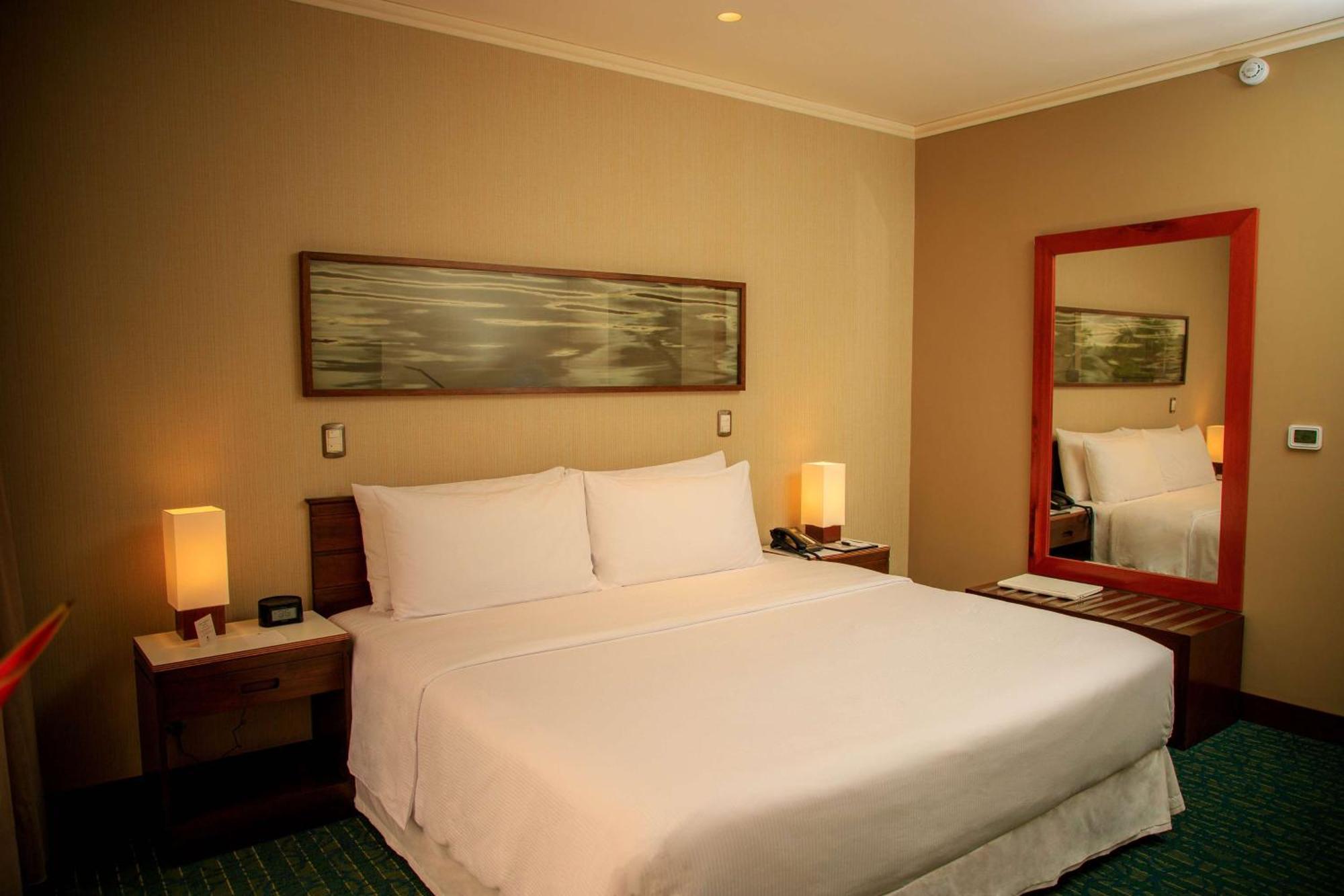 Doubletree By Hilton Iquitos Hotel Exterior foto